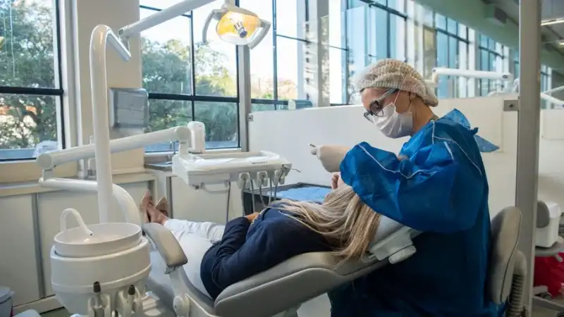 Diplomado en Odontología